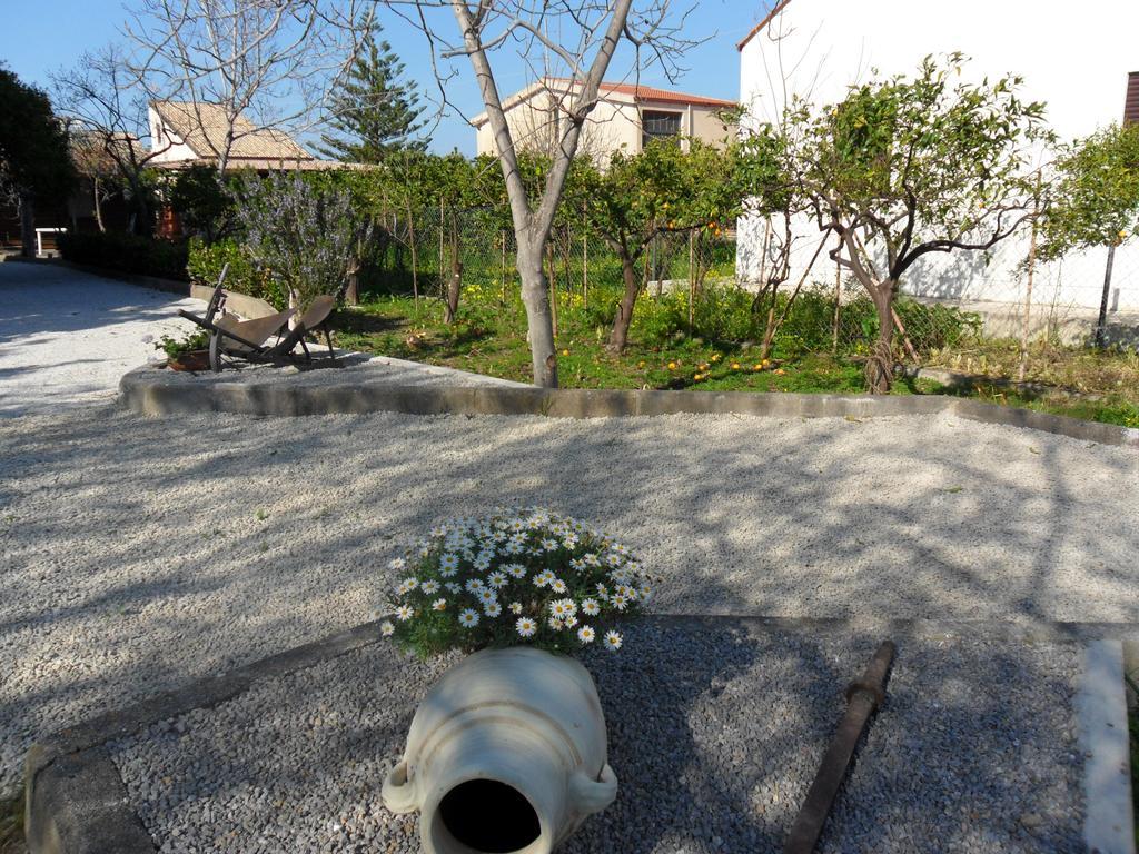 Villa Sicily By Dreams à Campofelice Di Roccella Extérieur photo